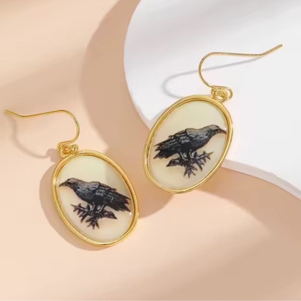 Victorian Raven Gold Oval Earrings